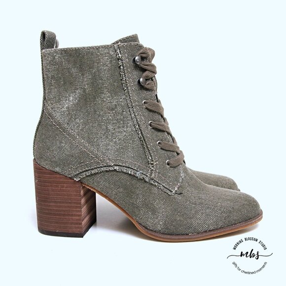 NWOT Splendid Leonardo Lace-Up Canvas Chunky Heeled Booties - Picture 1 of 12